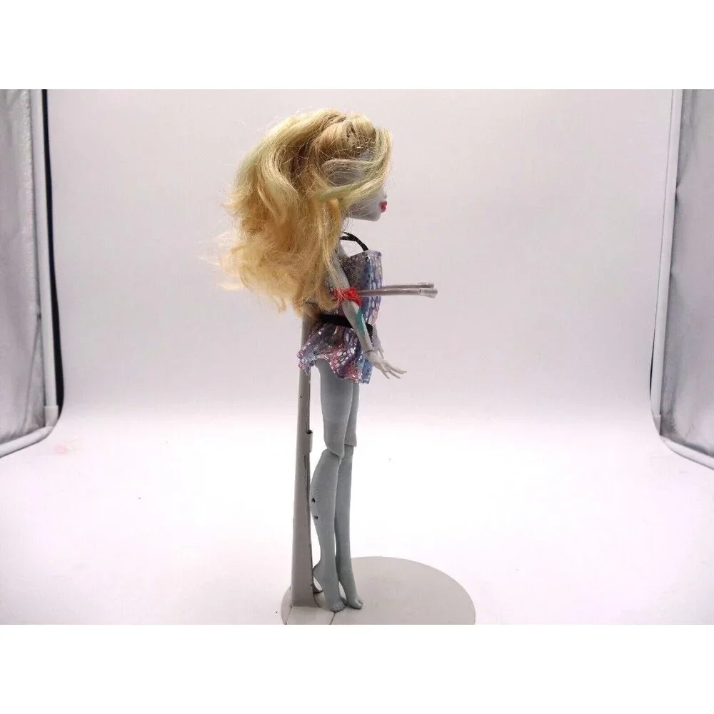 Monster High LAGOONA BLUE Dance‎ The Fright Away Doll 2015